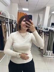 KOL DÜĞME DETAYLI YUVARLAK YAKA TRİKO KAZAK(KREM)