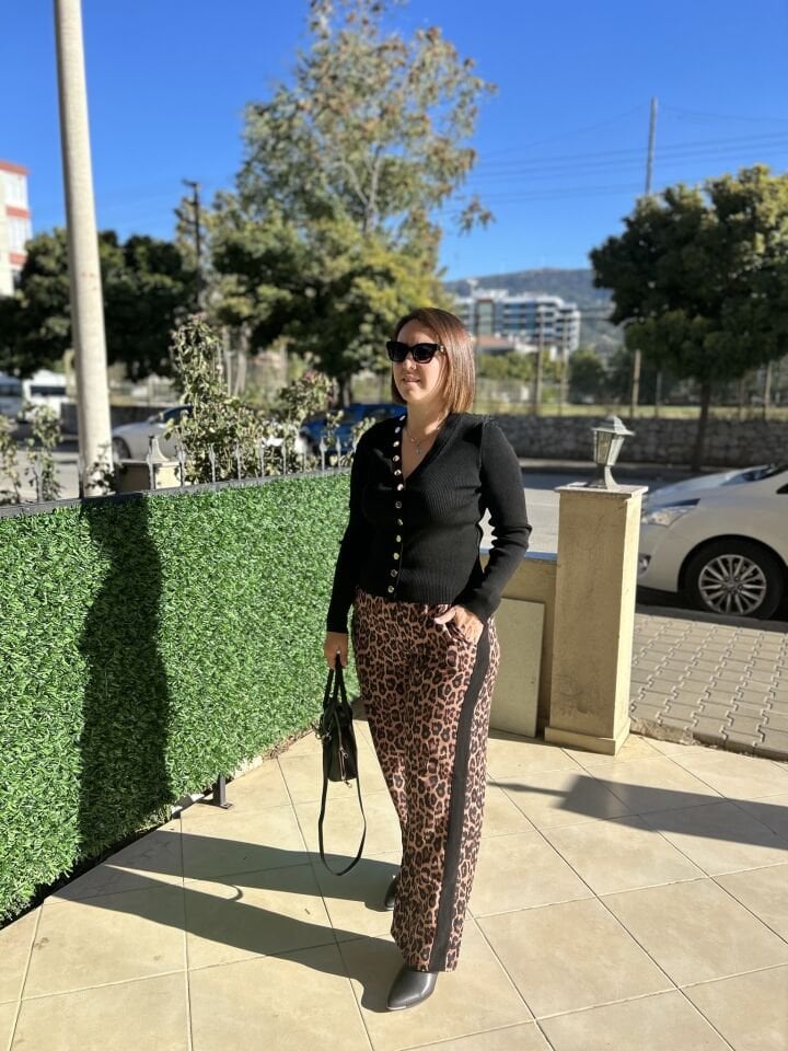 ÇIT ÇIT DETAYLI TRİKO(SİYAH)