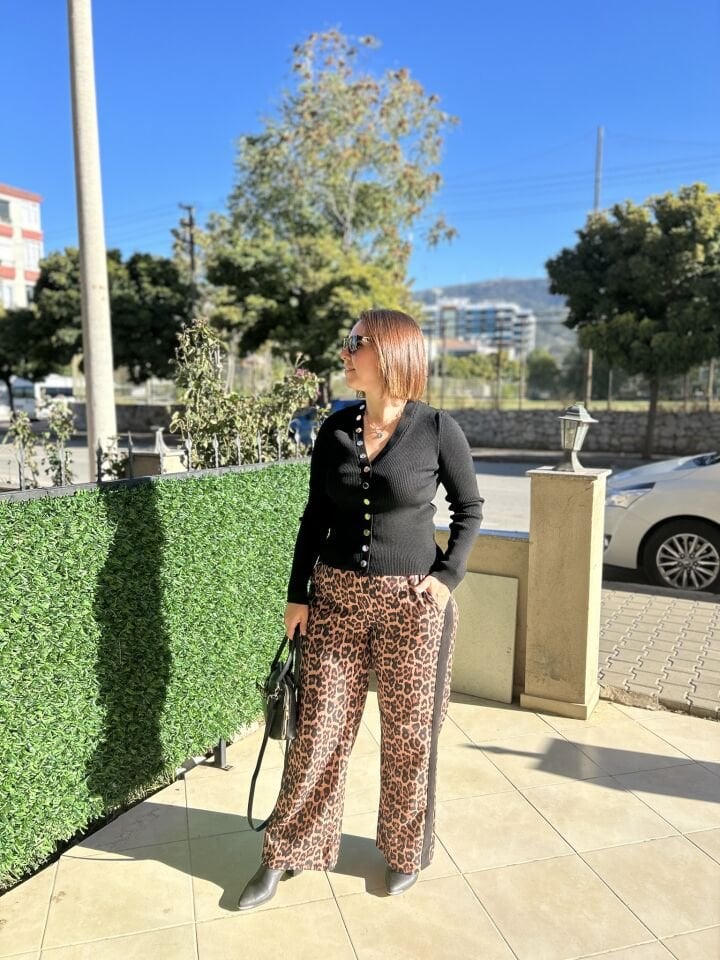 ÇIT ÇIT DETAYLI TRİKO(SİYAH)