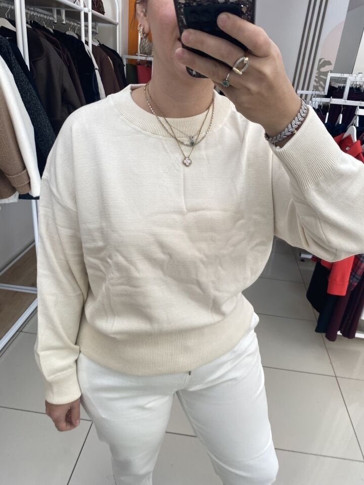 YUVARLAK YAKA KAZAK(KREM)