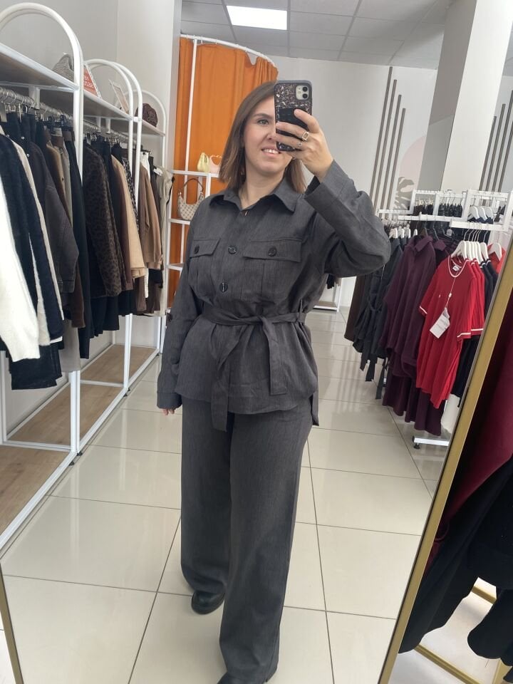 ALT ÜST GÖMLEKLİ TAKIM