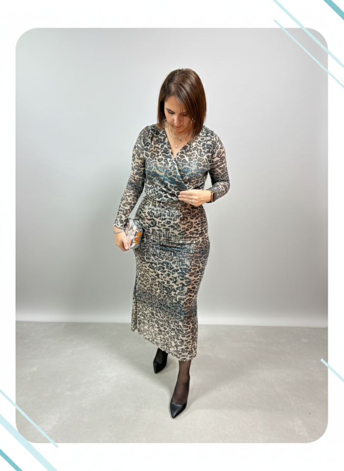 PAYETLİ LEOPAR  BLUZ