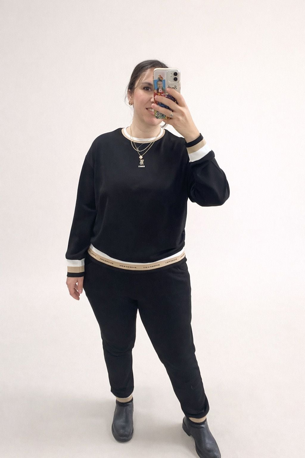 EŞOFMAN TAKIMI ŞERİT DETAYLI